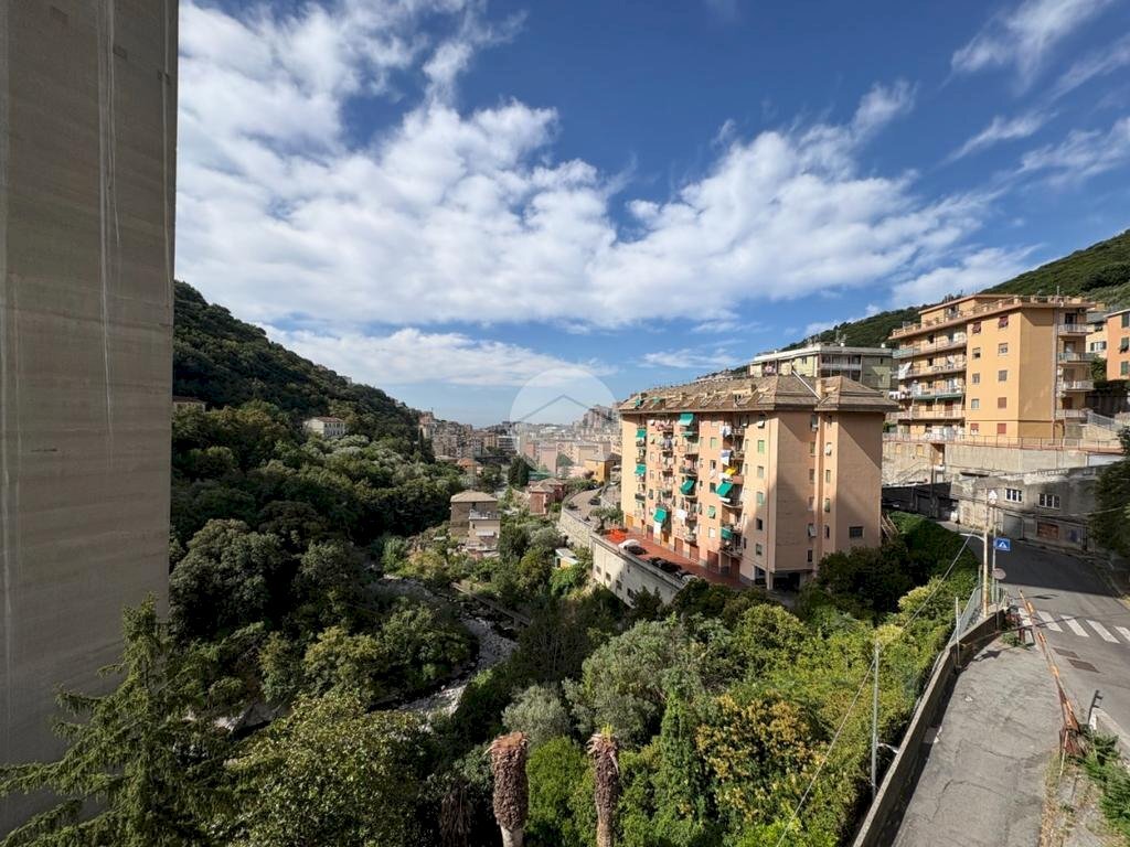 Three-room apartment Via Cadighiara, Genova (neighborhood Borgoratti) - photo 1