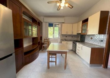 Three-room apartment Via Cadighiara, Genova (neighborhood Borgoratti) - photo 2