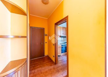 Three-room apartment Via Gorizia, Lainate - photo 3