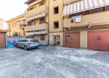 Three-room apartment Via Gorizia, Lainate - photo 28