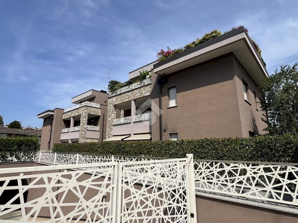 Four-room apartment Via Molgora, Carugate - photo 1