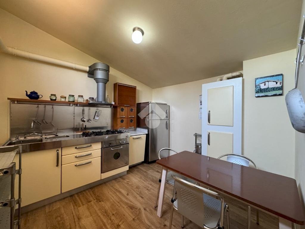 Two-room apartment Viale Amendola, Modena (neighborhood Buon Pastore - Parco Amendola) - photo 1