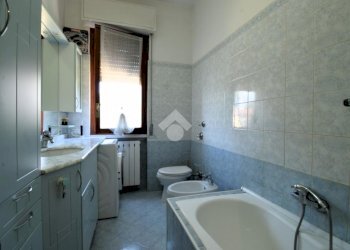 Three-room apartment Via Giuseppe Parini, Rozzano - photo 17