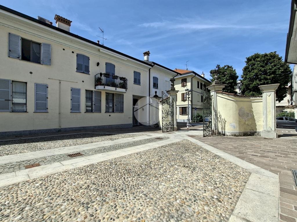Three-room apartment Via delle Carrozze, Sedriano - photo 1