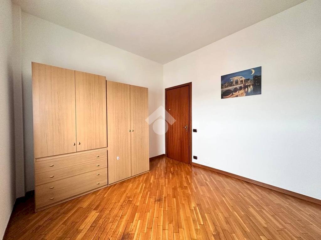Four-room apartment Via strada statale per genova, Tortona - photo 2