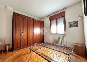 Four-room apartment Via strada statale per genova, Tortona - photo 4