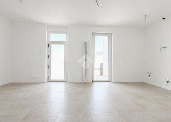 Three-room apartment Via Giacomo Matteotti, Rescaldina - photo 7