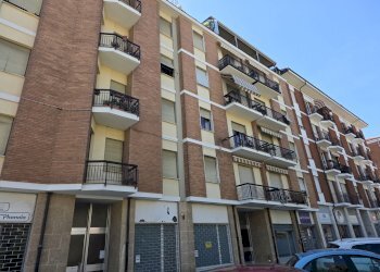 Facciata - Bilocale Via Giacinto Castellani, 9, Cuneo (zona Centro) - foto 1