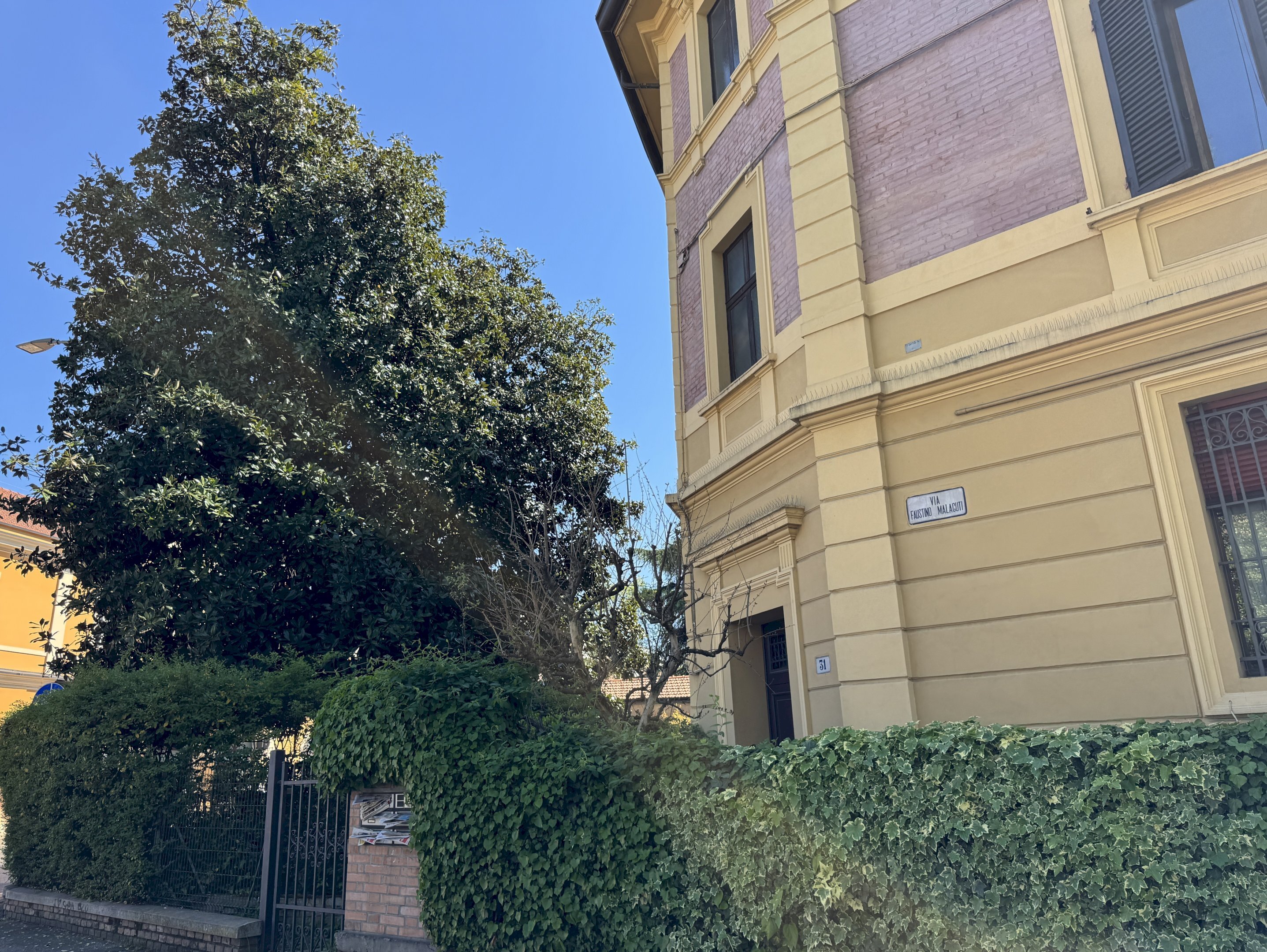 ESTERNO - Bilocale via Malaguti, 31, Bologna (zona Massarenti) - foto 1