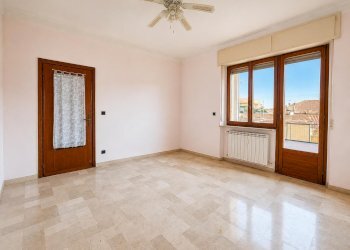 Four-room apartment Valenza - photo 8