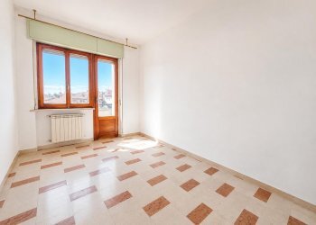 Four-room apartment Valenza - photo 10