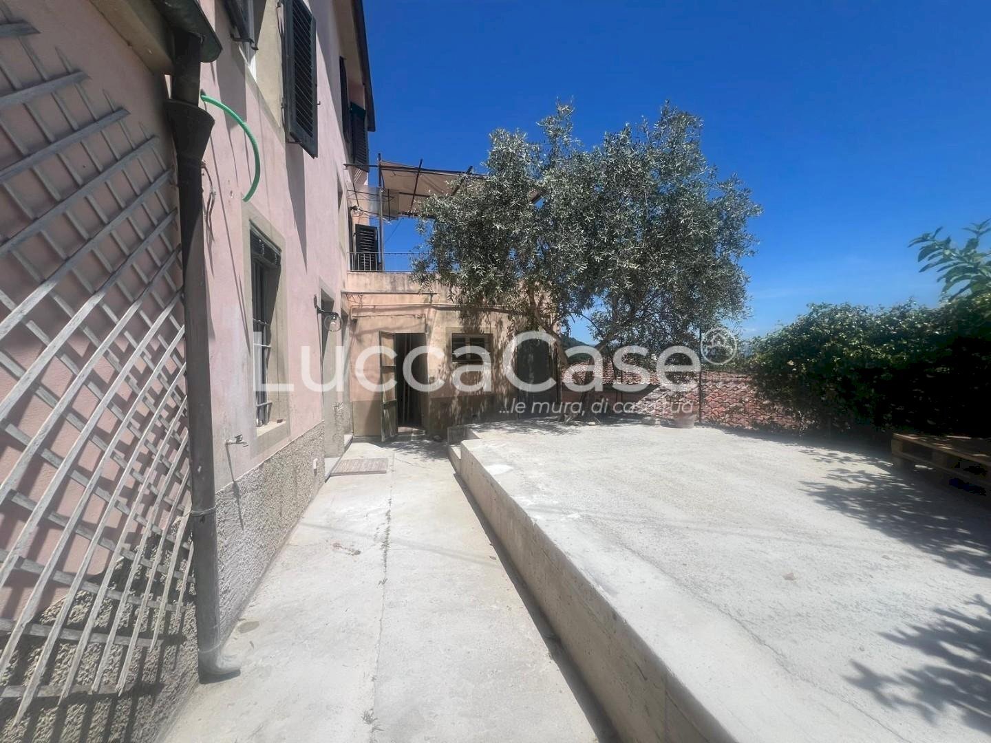 Villetta Lucca (zona Santa Maria del Giudice) - foto 1