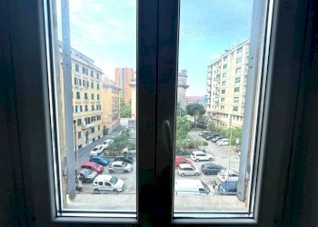 Three-room apartment Genova (neighborhood Sampierdarena) - photo 12