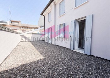 Foto 8 - Four-room apartment via Argine po
 
164, Sermide e Felonica - photo 8
