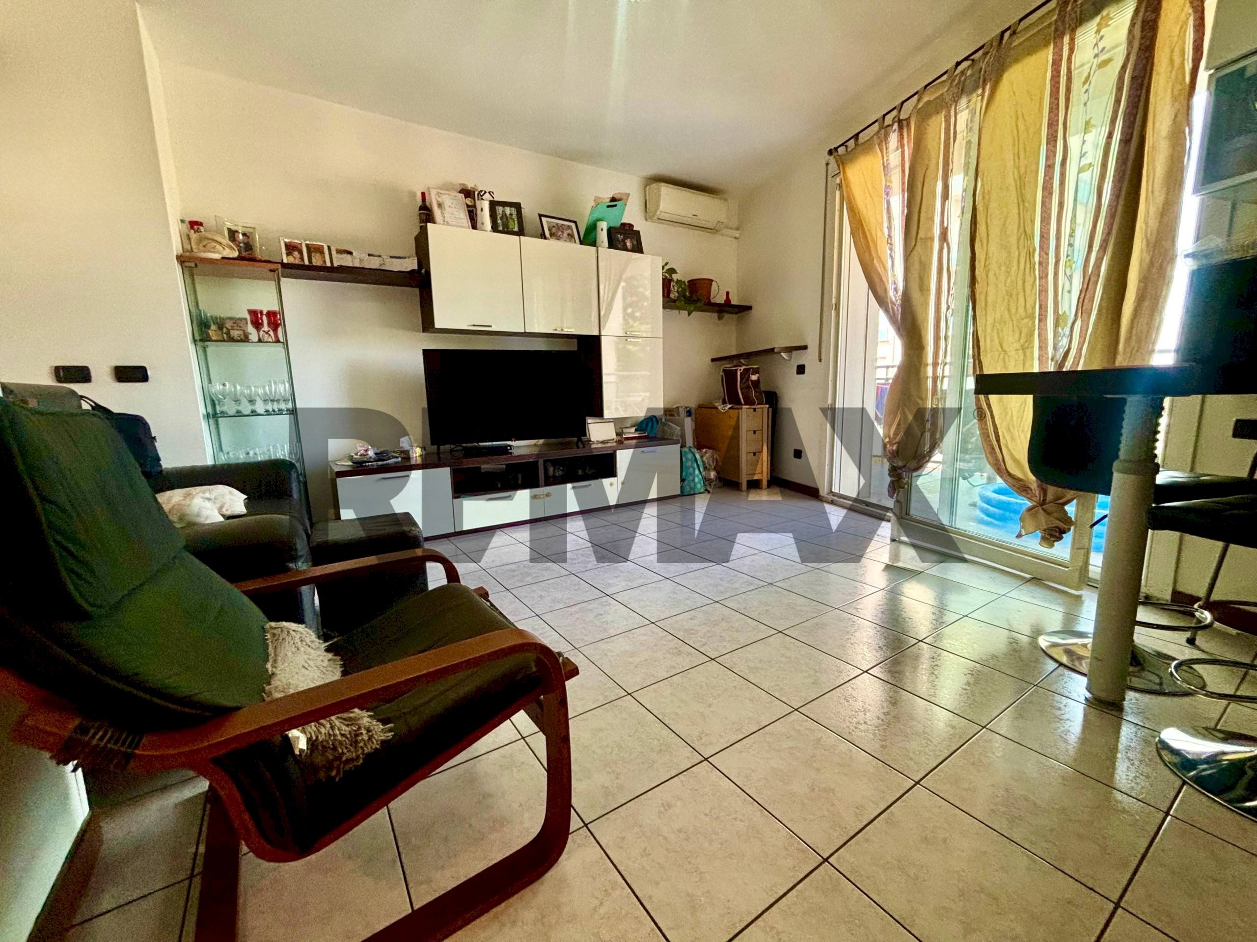 Soggiorno - Trilocale Via Eugenio Villoresi
47, Corbetta - foto 2