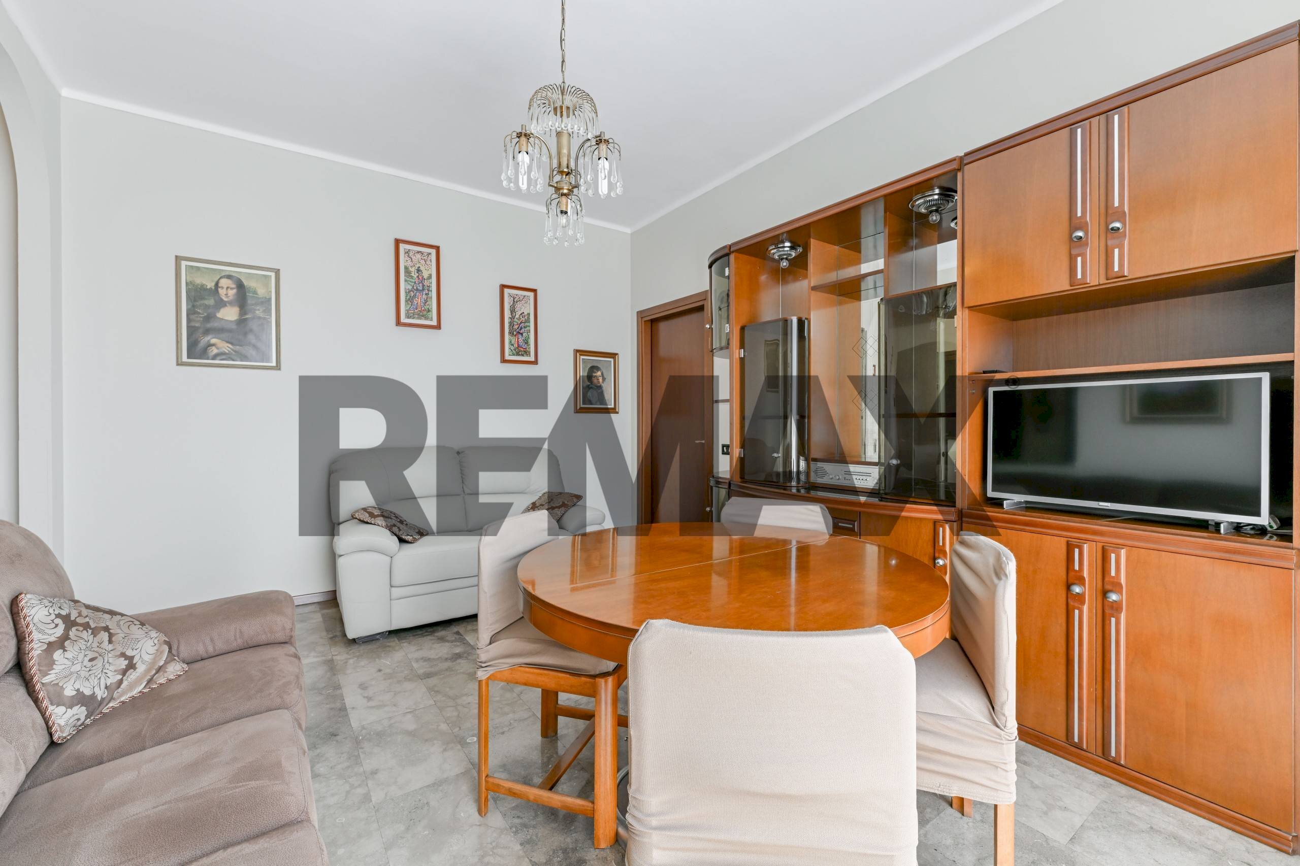 Sala da pranzo - Trilocale via Alcide De Gasperi
81, Rho - foto 2
