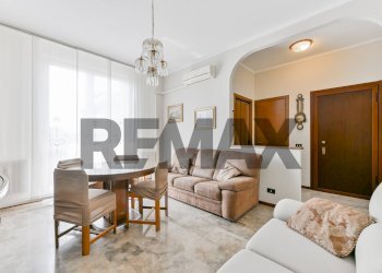 Sala da pranzo - Trilocale via Alcide De Gasperi
81, Rho - foto 1