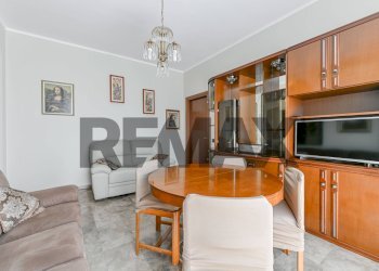 Sala da pranzo - Trilocale via Alcide De Gasperi
81, Rho - foto 2