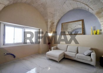Soggiorno - Casa indipendente Via Alfieri
 
19, Carpignano Salentino - foto 3