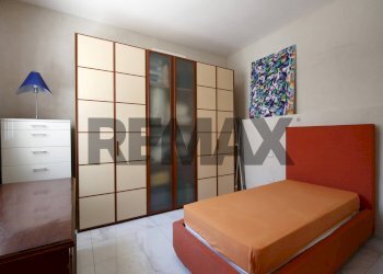 Camera / camera da letto - Casa indipendente Via Alfieri
 
19, Carpignano Salentino - foto 13