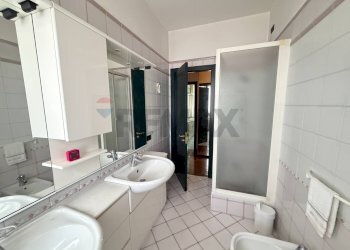 Bagno - Attic via cadolini
8, Gallarate - photo 15
