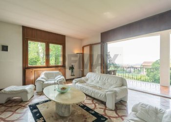 Soggiorno - Villa VIA DE VITTORI
 
1, Saltrio - foto 14