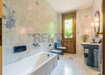 Bagno - Villa VIA DE VITTORI
 
1, Saltrio - foto 36