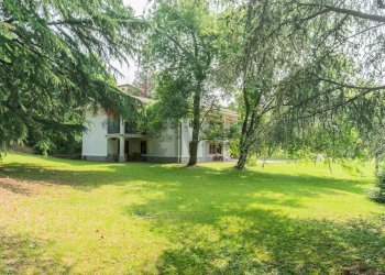 Giardino - Villa VIA DE VITTORI
 
1, Saltrio - foto 48