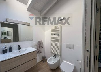 Bagno - Bilocale Via Bicocca
 
8, Varese - foto 10