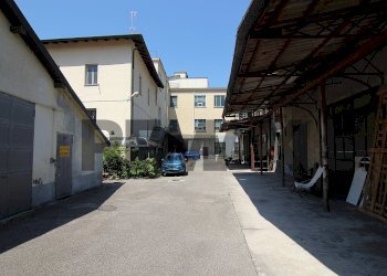 Edificio all\'aperto - Shed Via Lorenzo Ghiberti
10, Varese - photo 8