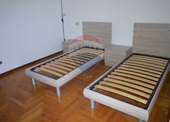 Foto 23 - Three-room apartment Via Giuseppe Grandi
 
10, Varese - photo 23