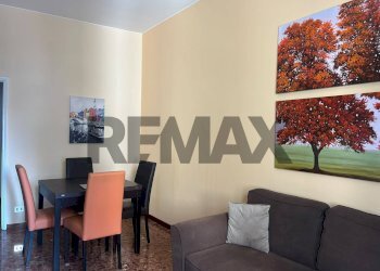 Sala da pranzo - Two-room apartment Via Cavour
 
14, Varese - photo 1