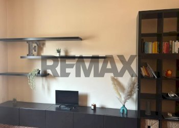 Soggiorno - Two-room apartment Via Cavour
 
14, Varese - photo 2