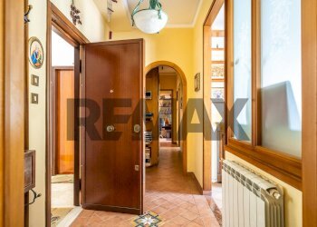 Corridoio - Four-room apartment Via Gino Funaioli
19, Palermo - photo 9