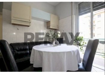 Sala da pranzo - Quadrilocale Via Terpi
 
28, Genova - foto 4