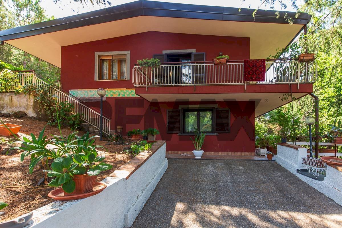 Casa all\'aperto - Casa semi indipendente Via San Nicola
 
38, Nicolosi - foto 1
