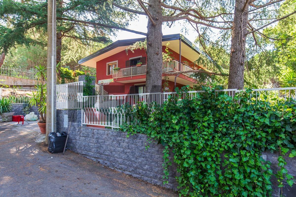 Casa all\'aperto - Casa semi indipendente Via San Nicola
38, Nicolosi - foto 2