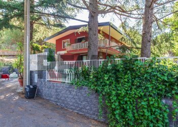 Casa all\'aperto - Casa semi indipendente Via San Nicola
 
38, Nicolosi - foto 2