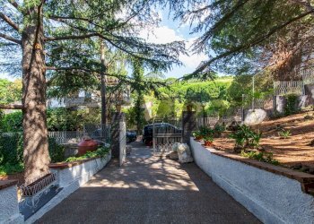 Giardino - Casa semi indipendente Via San Nicola
 
38, Nicolosi - foto 6