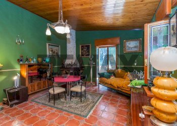 Sala da pranzo - Casa semi indipendente Via San Nicola
 
38, Nicolosi - foto 47