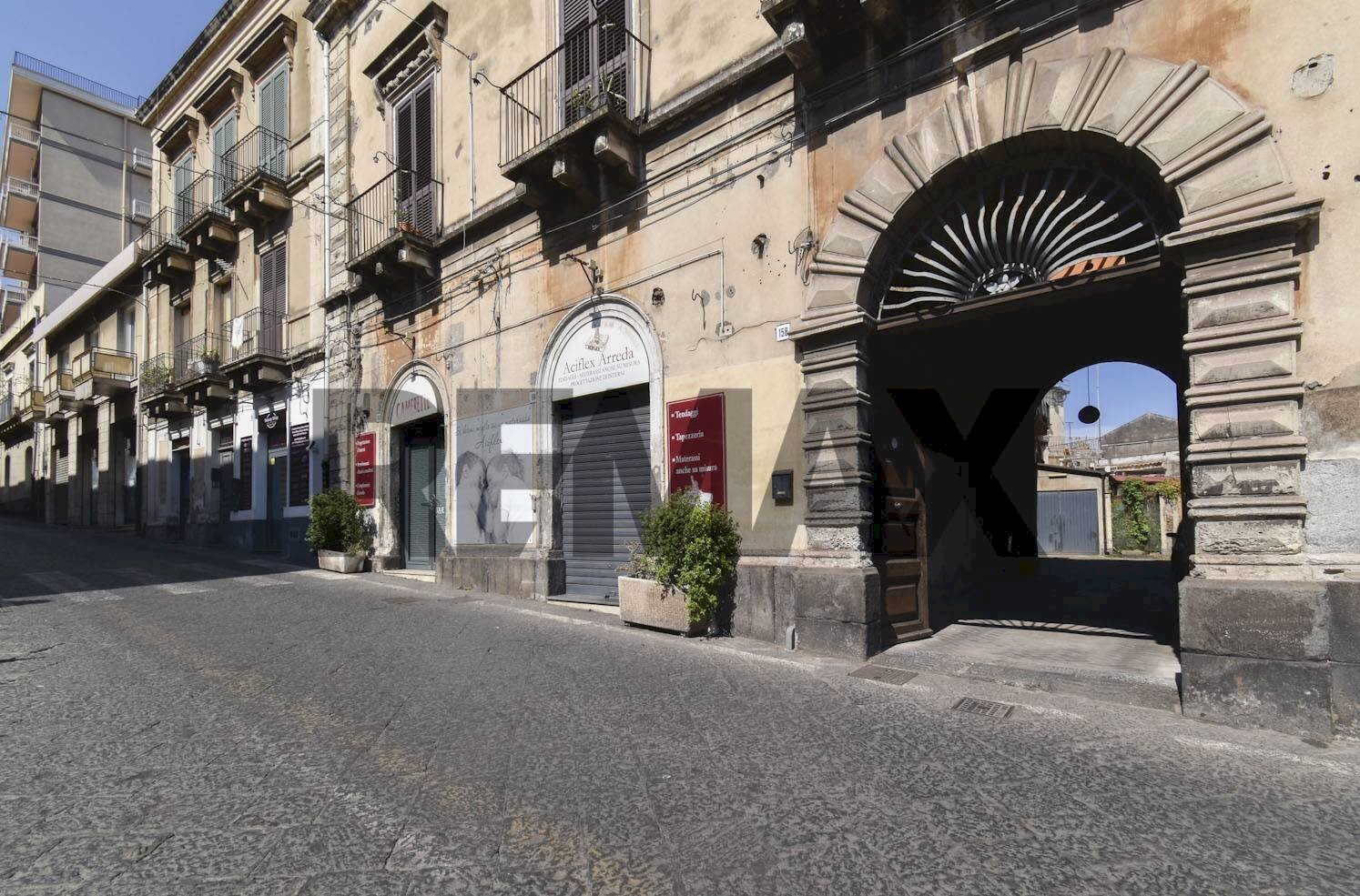 Edificio all\'aperto - Casa semi indipendente Via Vittorio Emanuele II
 
156, Acireale - foto 1