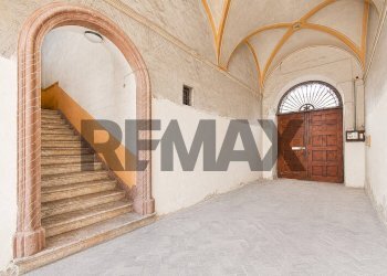 Hall / corridoio - Casa semi indipendente Via Vittorio Emanuele II
 
156, Acireale - foto 2