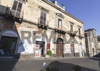 Edificio all\'aperto - Commercial Premises Via Vittorio Emanuele II
156, Acireale - photo 1