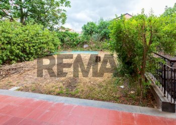 Giardino - Villa a Schiera Via Pier Luigi Deodato
 
24, San Giovanni la Punta - foto 6