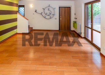 Stanza vuota - Villa a Schiera Via Pier Luigi Deodato
 
24, San Giovanni la Punta - foto 10