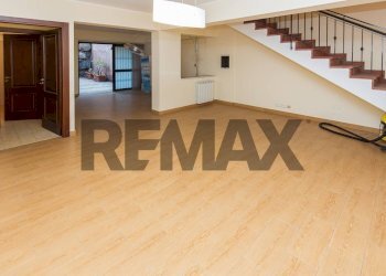 Stanza vuota - Villa a Schiera Via Pier Luigi Deodato
 
24, San Giovanni la Punta - foto 12