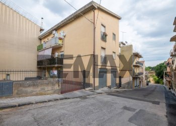 Edificio all\'aperto - Appartamento Via Giacomo Leopardi
 
19, Caltagirone - foto 21