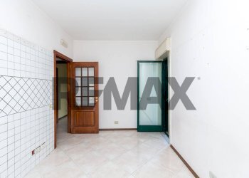 Stanza vuota - Three-room apartment Via Antonio Gramsci
 
97/A, Gravina di Catania - photo 5