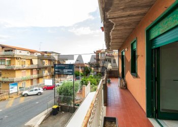 Balcone - Three-room apartment Via Antonio Gramsci
 
97/A, Gravina di Catania - photo 14