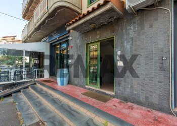 Terrazza - Three-room apartment Via Antonio Gramsci
 
97/A, Gravina di Catania - photo 23